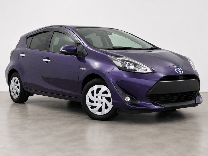 2018 Toyota Aqua DAA-NHP10